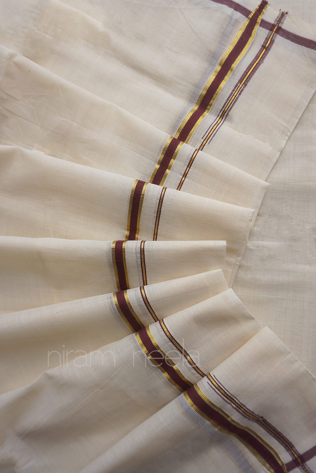 Ivory and maroon puliyilakkara double mundu for gents | Niram Neela 