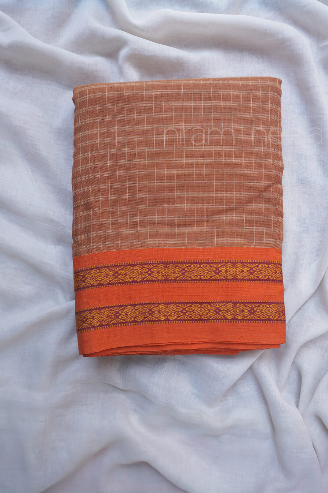 Dust and orange checkered Narayanpet cotton saree - Niram Neela