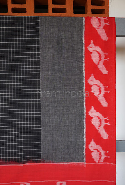 Black and red checkered Pochampally cotton saree - Niram Neela