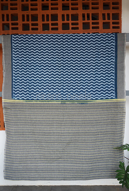 Blue and grey Pochampally Ikat cotton saree - Niram Neela