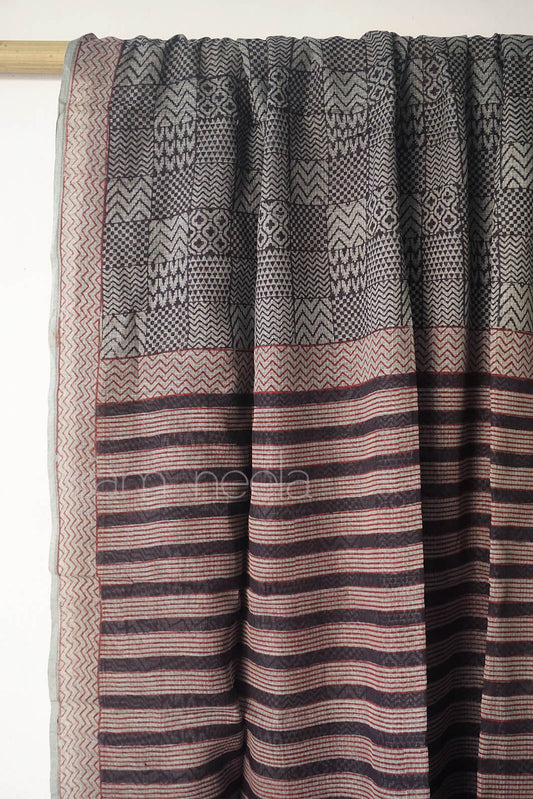 Grey and black block printed Kota cotton saree - Niram Neela