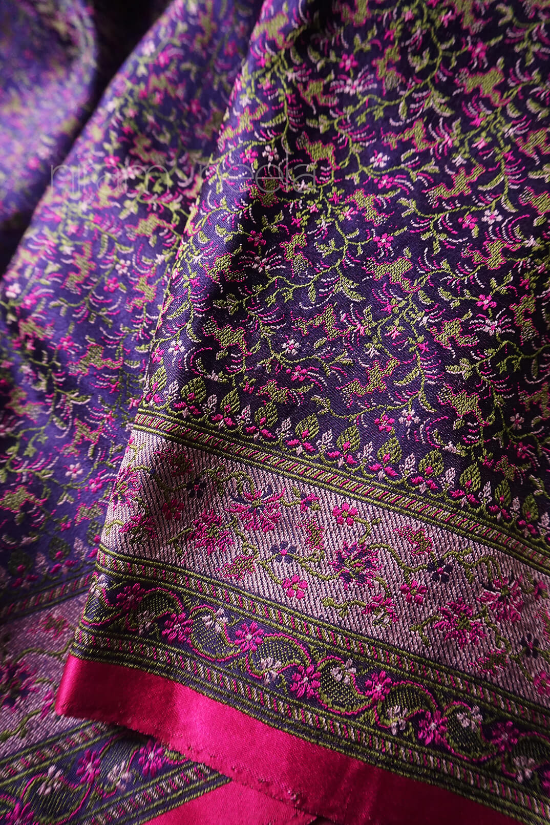 Pre-loved violet and pink Himroo pure silk saree by Niram Neela