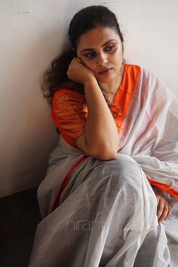 Grey and orange Ponduru handspun cotton saree - Niram Neela