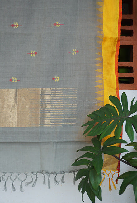 Grey and yellow Ponduru jamdani handspun cotton saree - Niram Neela