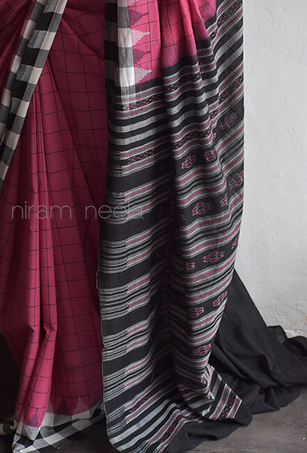 Pink and black Orissa Phoda Kumbha cotton saree - Niram Neela