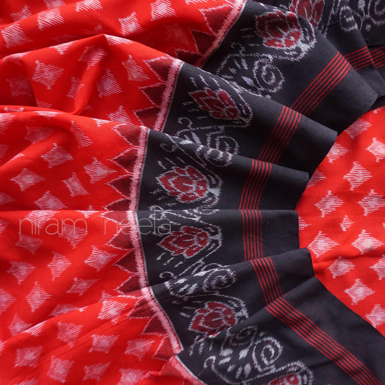 Red and black Sambalpuri ikat cotton saree - Niram Neela