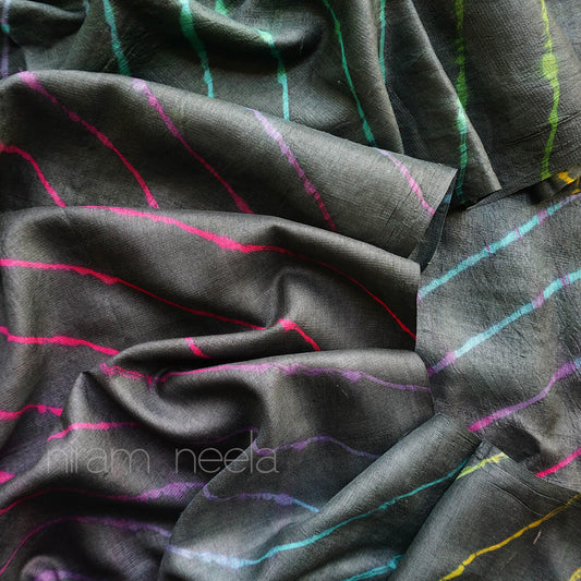 Grey and multicolour Leheriya tussar silk saree - Niram Neela