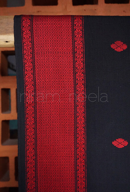 Black and red Sausar cotton saree - Niram Neela