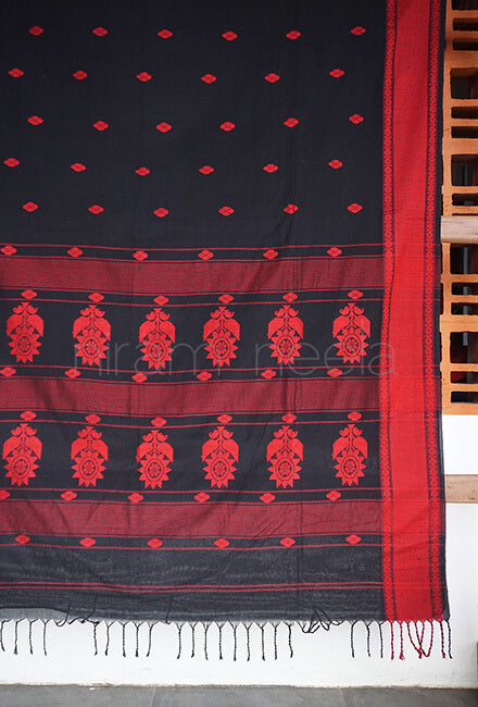 Black and red Sausar cotton saree - Niram Neela