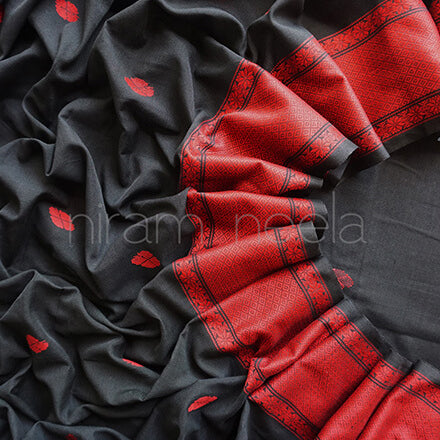 Black and red Sausar cotton saree - Niram Neela