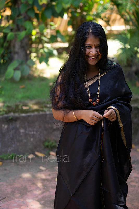 Black and gold Arni silk saree - Niram Neela