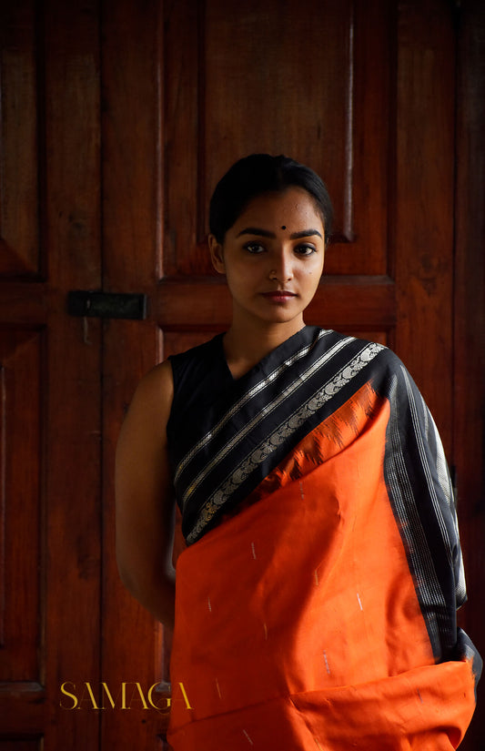 Orange & black Gadwal silk saree - Niram Neela